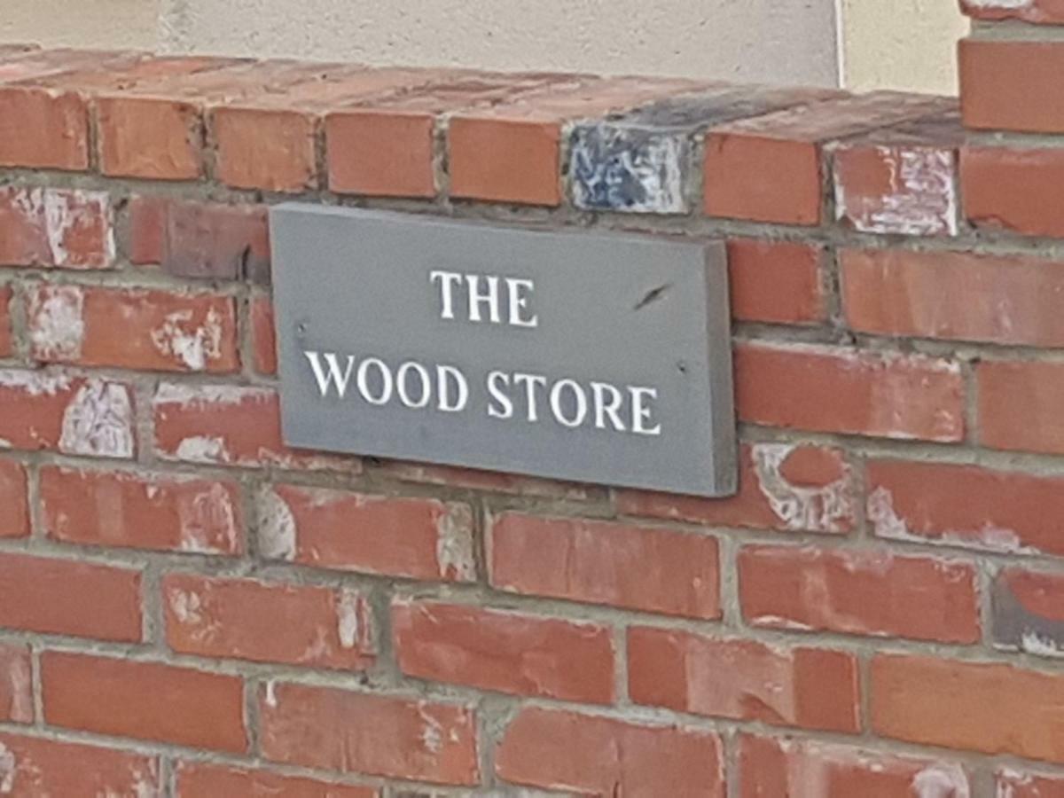 Woodstore Веллс Екстер'єр фото